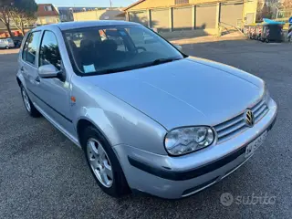 Volkswagen Golf 1.6 Cat 5 Porte Highline benzina 3187 Stampa 15