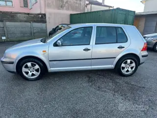 Volkswagen Golf 1.6 Cat 5 Porte Highline benzina 3187 Stampa 17