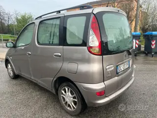 Toyota Yaris 1.3I 16V Cat Luna '03 benzina 3400 Stampa 16