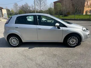 Fiat Punto 1.2 8V 5 Porte Lounge benzina 3406 Stampa 17