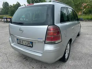 Opel Zafira 1.8 16V Vvt Club benzina 3556 Stampa 10