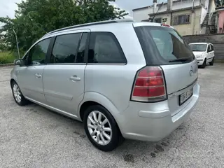 Opel Zafira 1.8 16V Vvt Club benzina 3556 Stampa 30