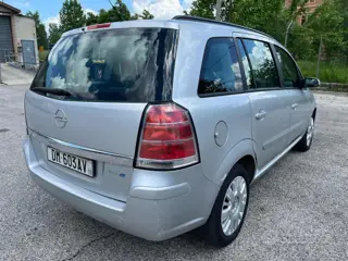 Opel Zafira 1.6 16V Ecom 94Cv Club metano 3591 Stampa 11