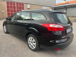 Ford Focus 1.6 Tdci 95 Cv Sw diesel 3676 Stampa 8