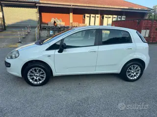 Fiat Punto Evo 1.4 5 Porte Active Natural Power metano 3682 Stampa 21