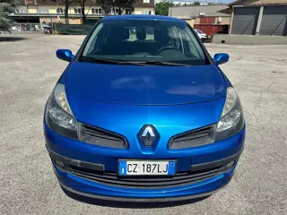 Renault Clio 1.4 16V 5 Porte Confort benzina 3687 Stampa 3