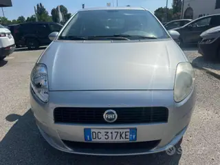 Fiat Grande Punto 1.4 Starjet 16V 5 Porte Dynamic benzina 3696 Stampa 5