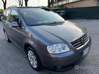 Volkswagen Touran 2.0 tdi dpf highline 564106834 Usato Stampa 17