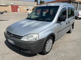 Opel Combo (corsa 3ª s.) Combo 1.7 di 5p. tour comfort 568150262 Usato image