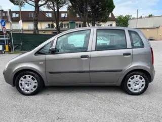 Fiat Idea 1.3 multijet 16v 70 cv blacklabel 563824589 Usato Stampa 11