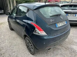 Lancia Ypsilon 3ª serie Ypsilon 1.2 69 cv 5 porte gpl ecochic gold 571977928 Usato Stampa 22