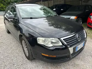 Volkswagen Passat 6ª serie Passat 1.9 tdi/105cv var. trendline 571976689 Usato Stampa 2