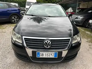 Volkswagen Passat 6ª serie Passat 1.9 tdi/105cv var. trendline 571976689 Usato Stampa 3