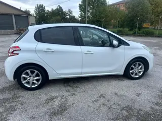 Peugeot 208 Benzina 572060815 Stampa 10