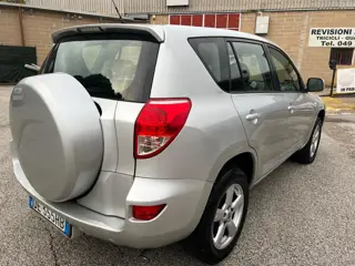 Toyota Rav4 Diesel 572060846 Stampa 4