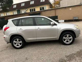 Toyota Rav4 Diesel 572060846 Stampa 11