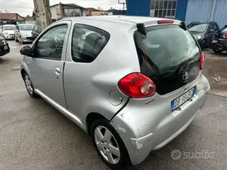 Toyota Aygo 1ª serie Aygo 1.0 12v vvt-i 3 porte sol 588356665 Usato Stampa 10