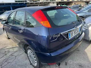 Ford Focus I seria Focus 1.8i 16v kat 5p. ghia 590809330 Używane Drukowanie 5