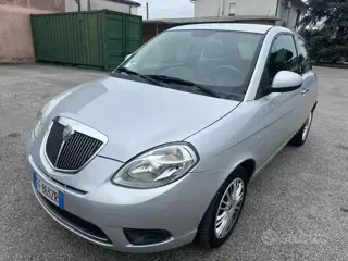 Lancia Ypsilon 2nd series Ypsilon 1.2 69 cv elle 589572328 Używane