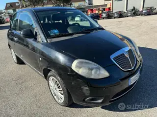 Lancia Ypsilon 2ª serie Ypsilon 1.2 69 cv platinum 593008116 Usato Stampa 3