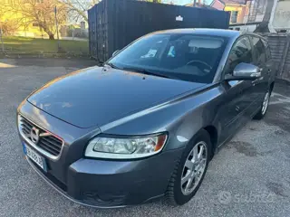 Volvo V50 (2003-2012) V50 d2 r-design 591916034 Używane